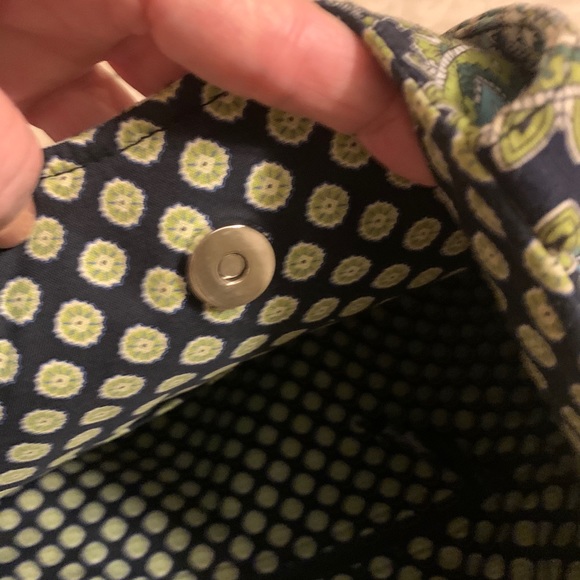 Vera Bradley Tote - Picture 4 of 9